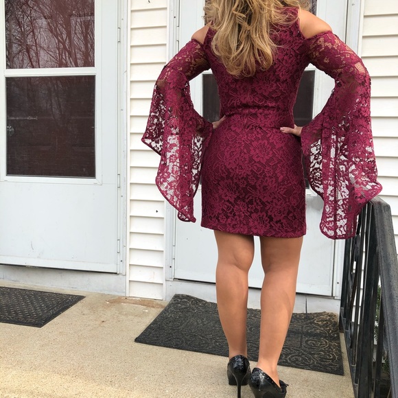 Dress - Picture 7 of 8